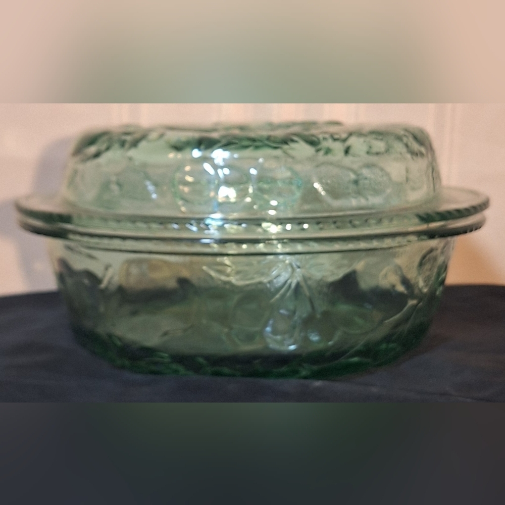 LIBBEY Green Glass Baking Dish with Lid